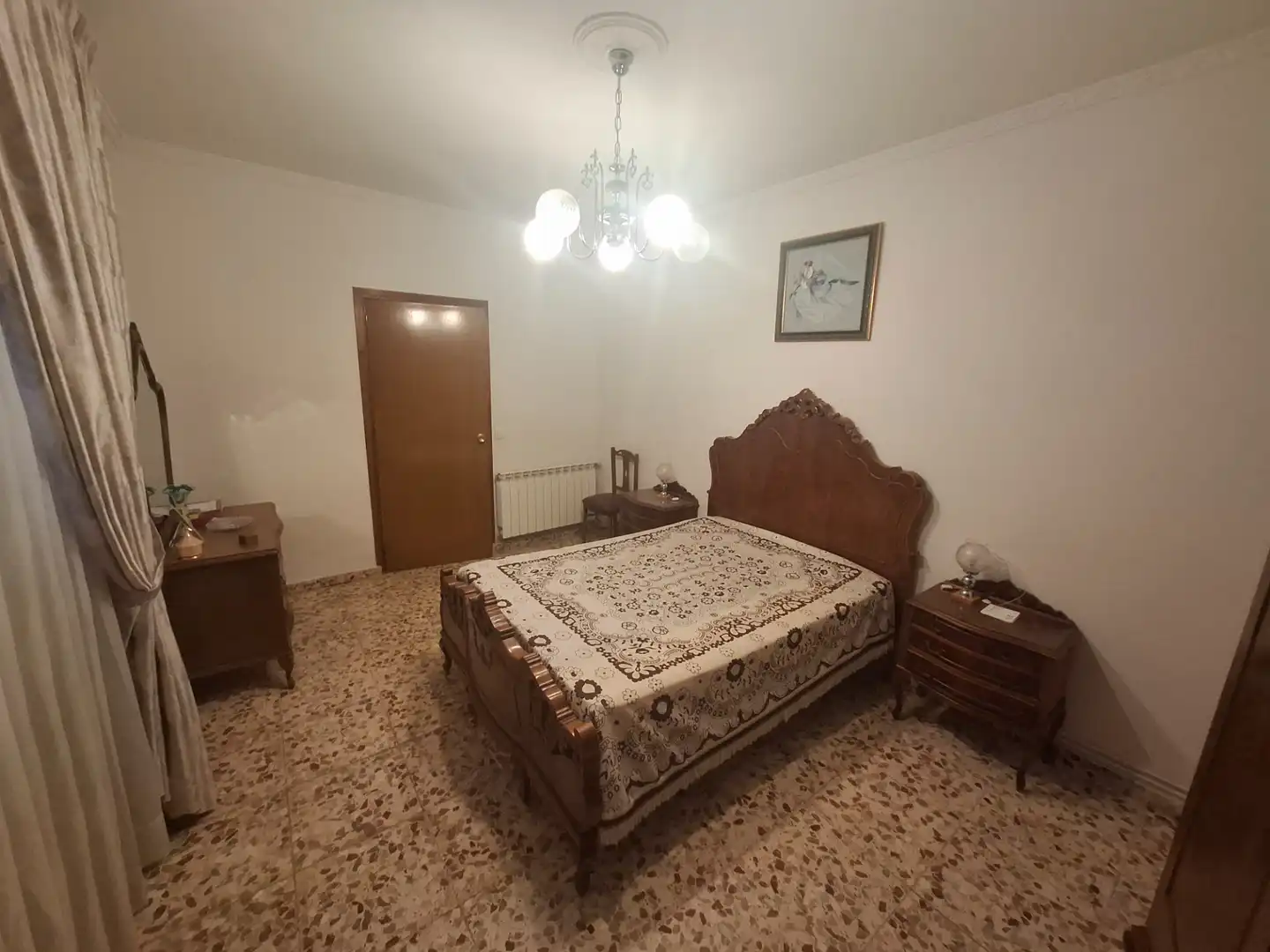 Habitación de Casa adosada en venta en Carrión de Calatrava con Calefacción, Terraza y Trastero