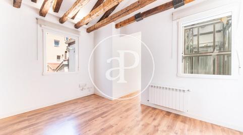 Photo 2 of Flat for rent in Calle del León, Cortes - Huertas,  Madrid Capital