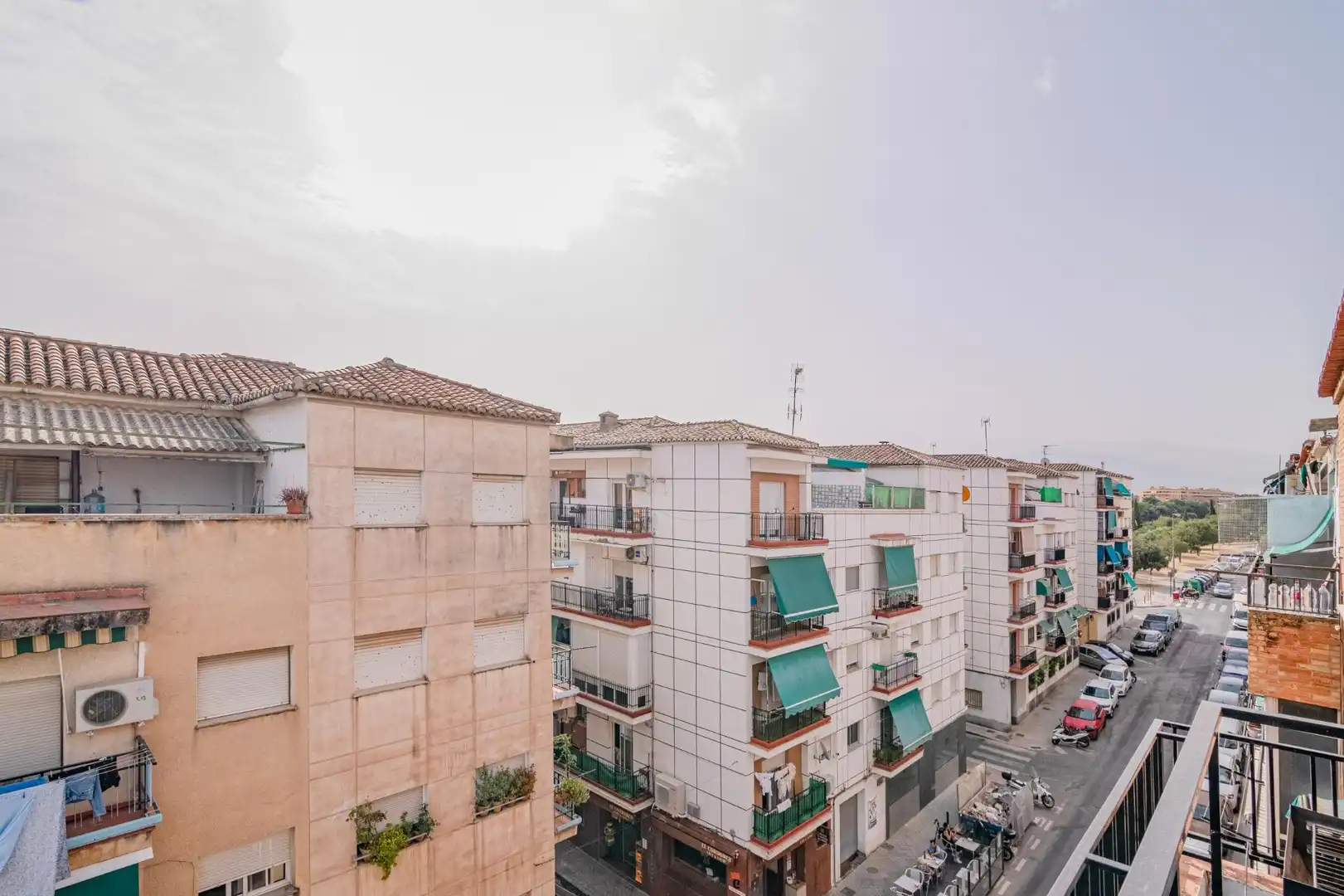 Exterior view of Flat for sale in Granada  with Air Conditioner, Heating and Terrace