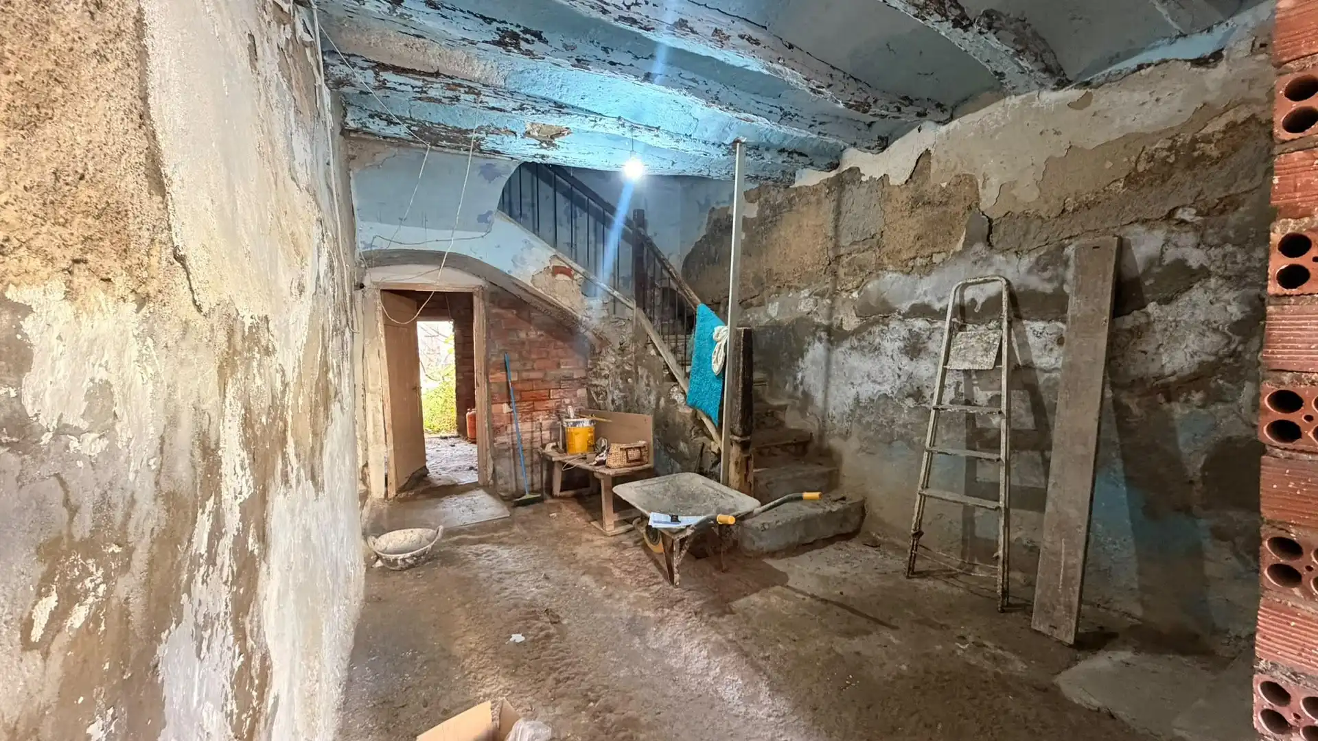 Casa aparellada amb jardí en venda a Ontiñena, imagen 2