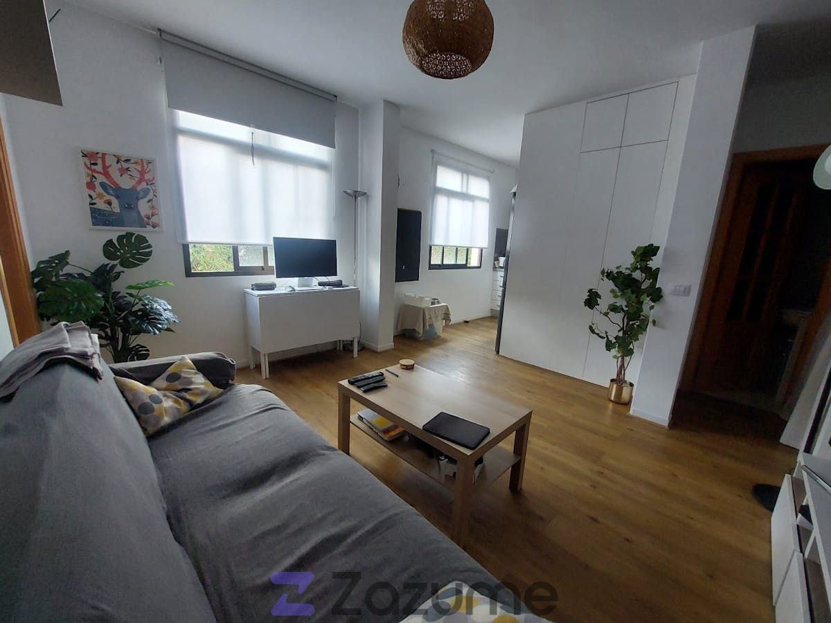 Living room of Flat to rent in Puerto de la Cruz  with Parquet flooring, Oven and Washing machine