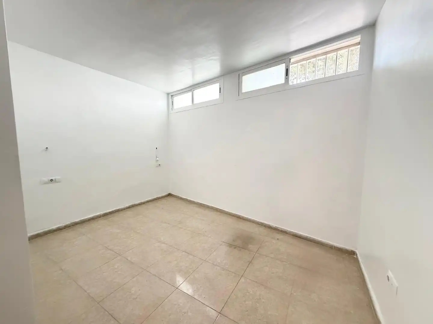 Piso en venta en Roquetas de Mar con Aire acondicionado y Terraza