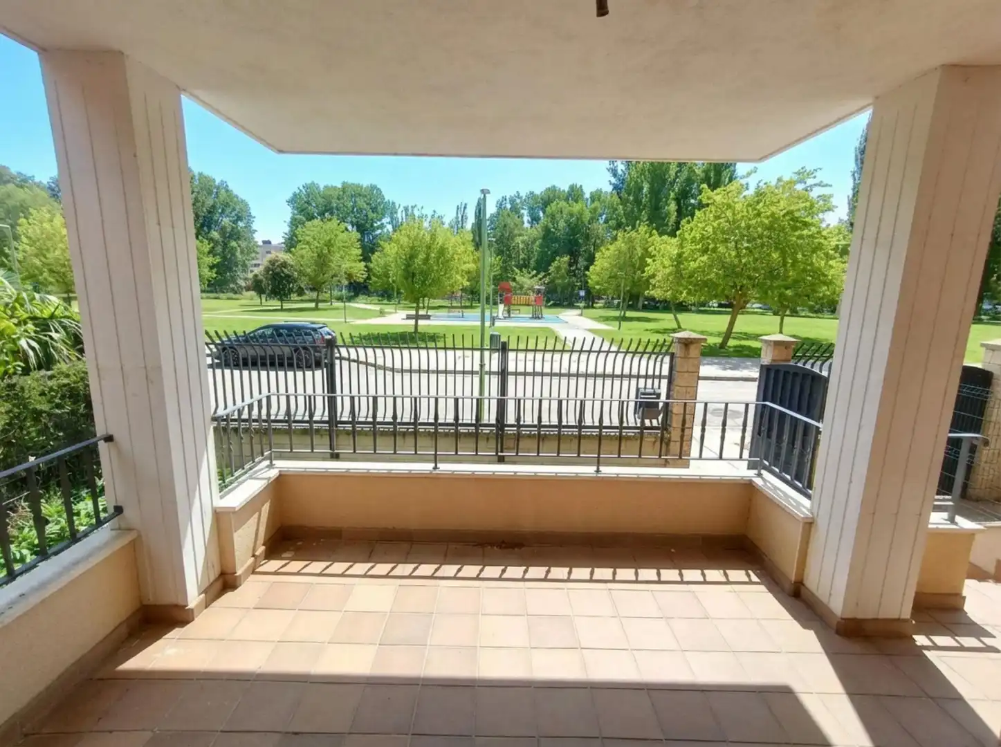 Terraza de Casa o chalet en venta en Burgos con Calefacción, Jardín privado y Terraza