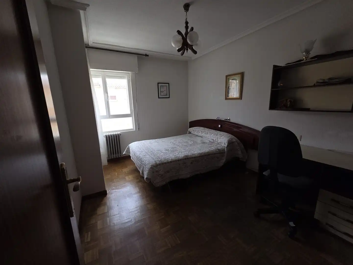 Bedroom of Flat for sale in Salamanca  with Heating, Parquet flooring and Balcony