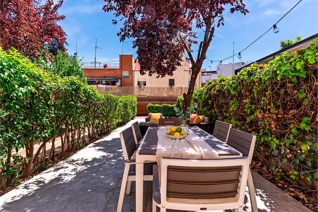 Terrassa de Casa adosada en venda en Tetuán