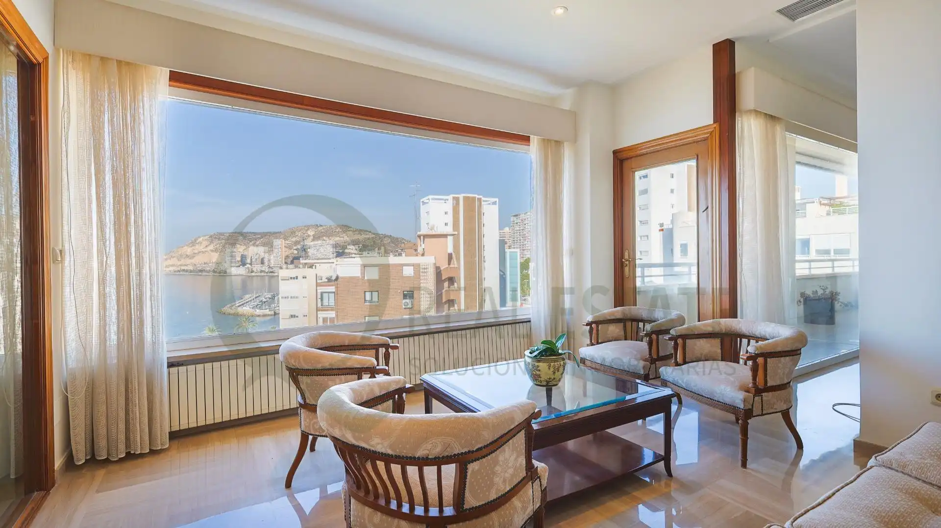 Wohnzimmer von Dachboden zur Miete in Alicante / Alacant mit Klimaanlage, Privatgarten und Terrasse