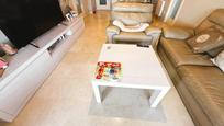 Sala d'estar de Àtic en venda en Vilassar de Mar amb Aire condicionat, Calefacció i Terrassa