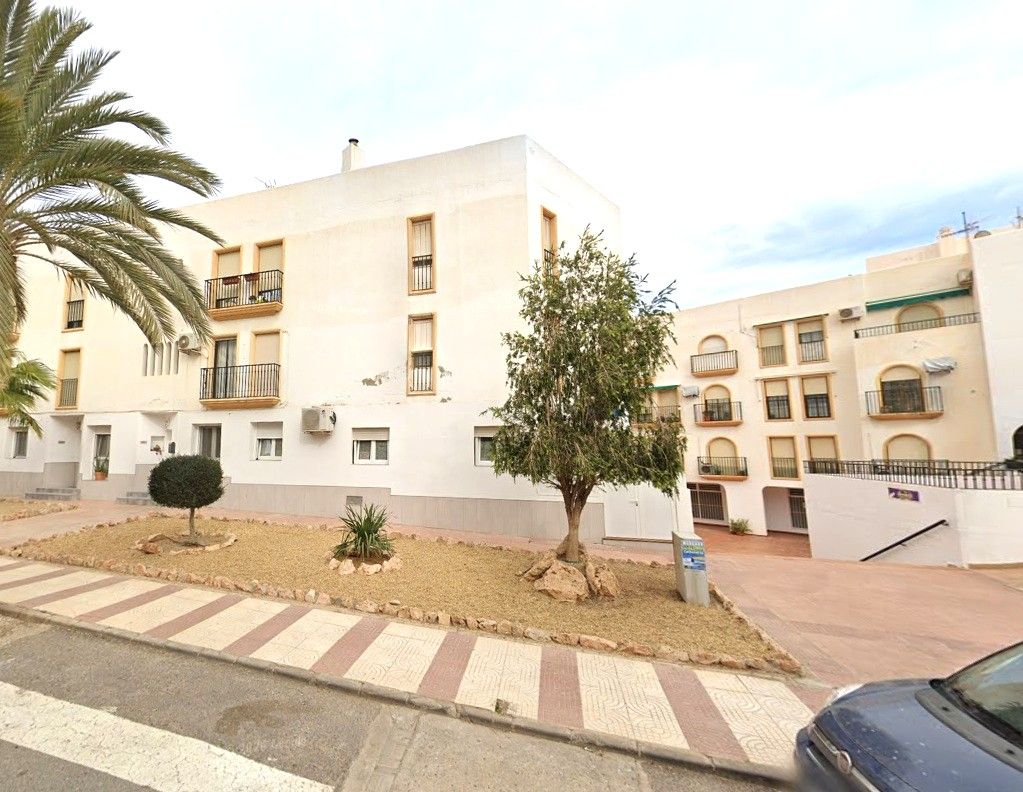 Vista exterior de Pis en venda en Carboneras