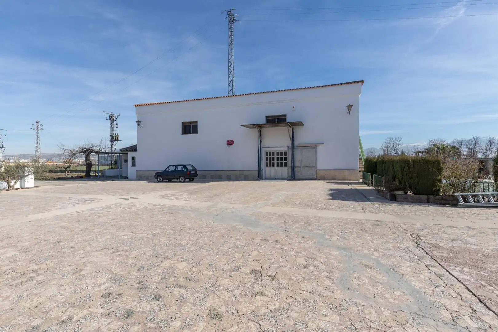 Vista exterior de Casa o chalet en venta en Granada con Calefacción, Jardín privado y Piscina