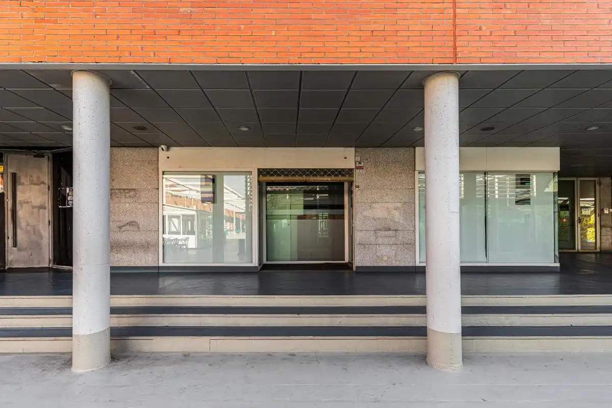 Exterior view of Commercial properties for rent in Alcobendas  with Heating