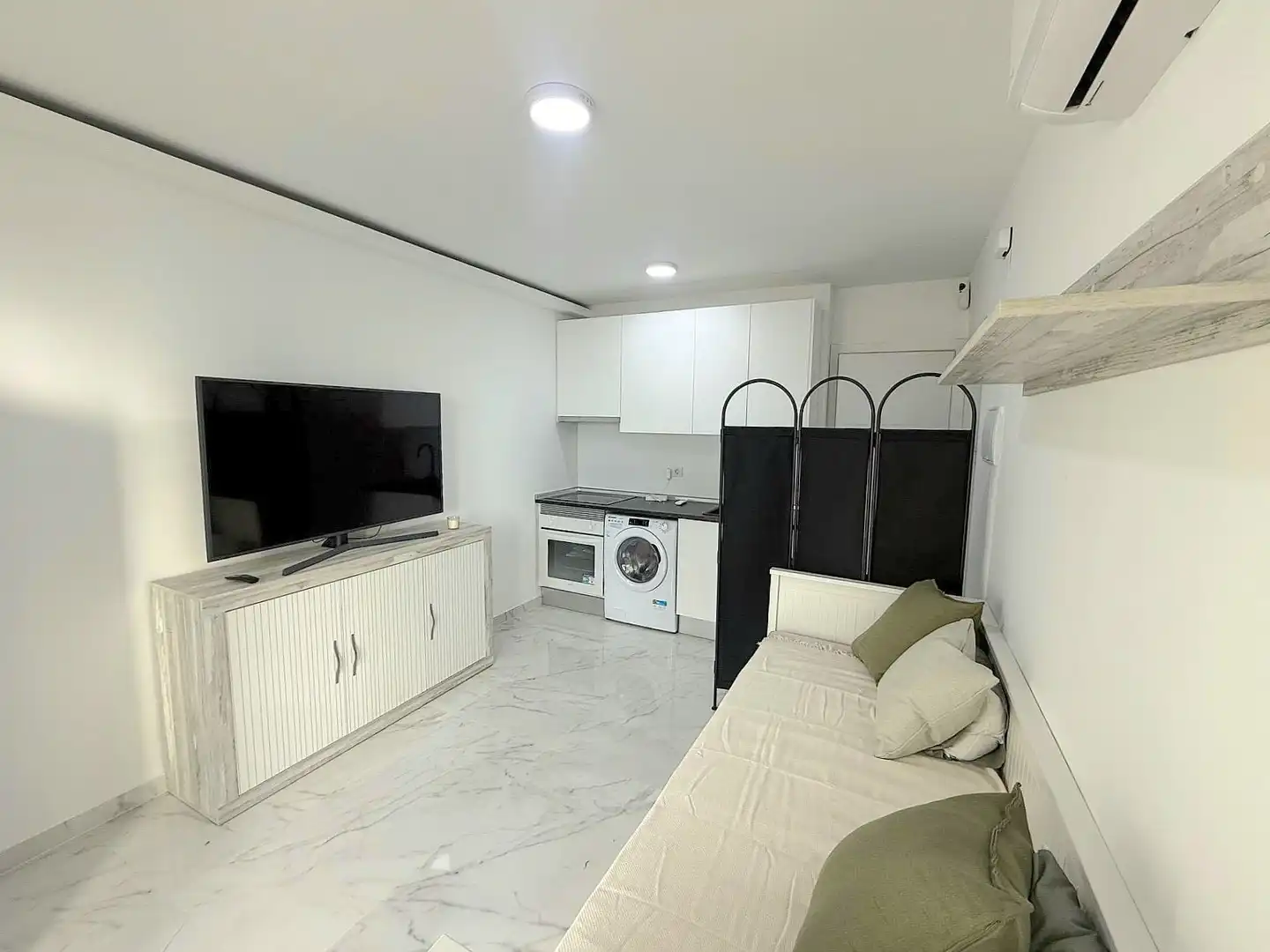 Sala de estar de Estudio en venta en Rojales con Aire acondicionado, Terraza y Amueblado