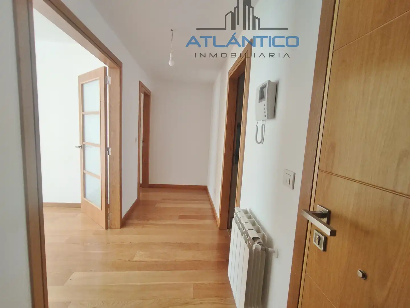 Piso en venta en A Coruña Capital  con Calefacción, Trastero y Horno