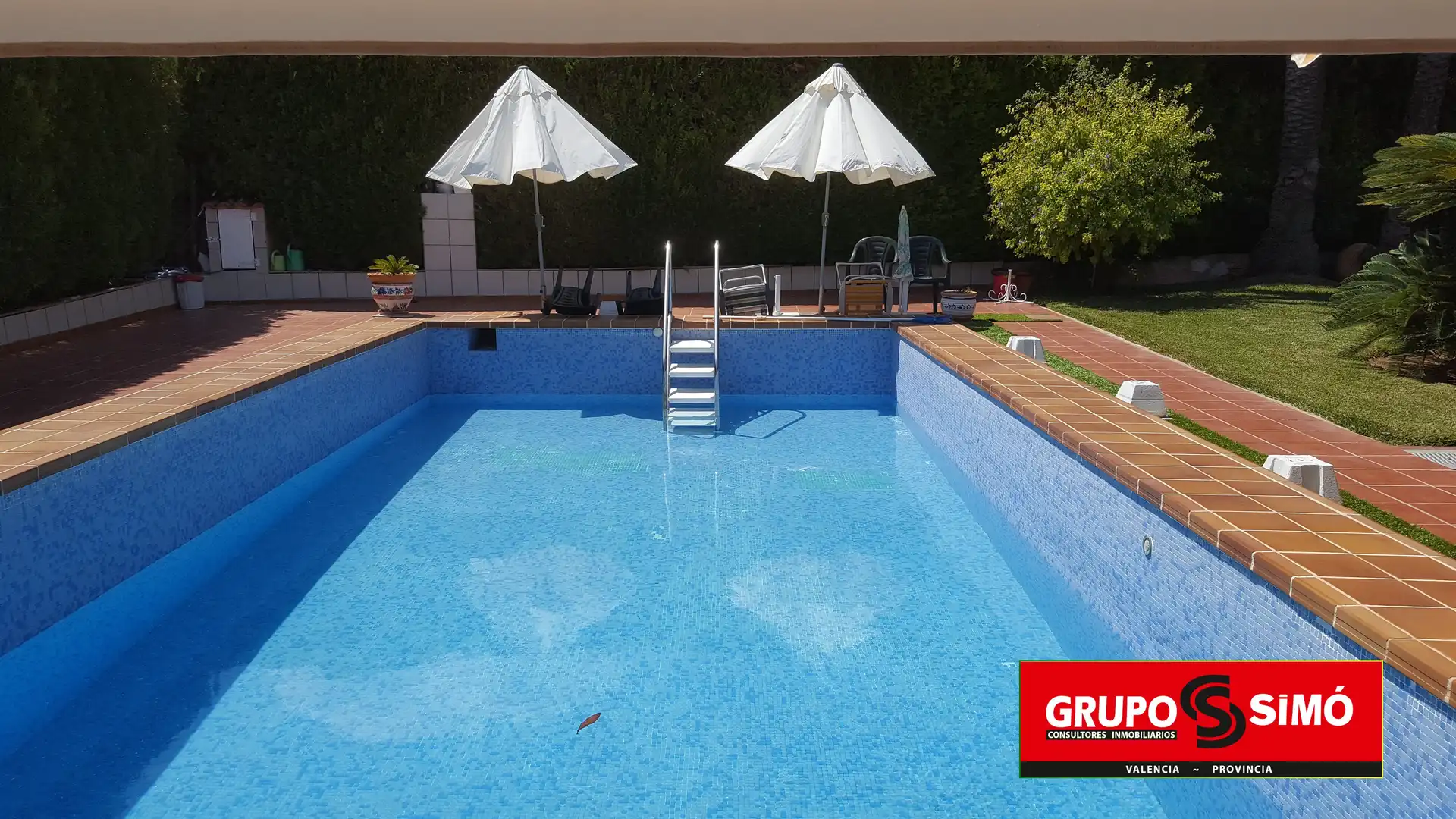 Piscina de Casa o chalet en venta en Picassent con Aire acondicionado, Calefacción y Jardín privado