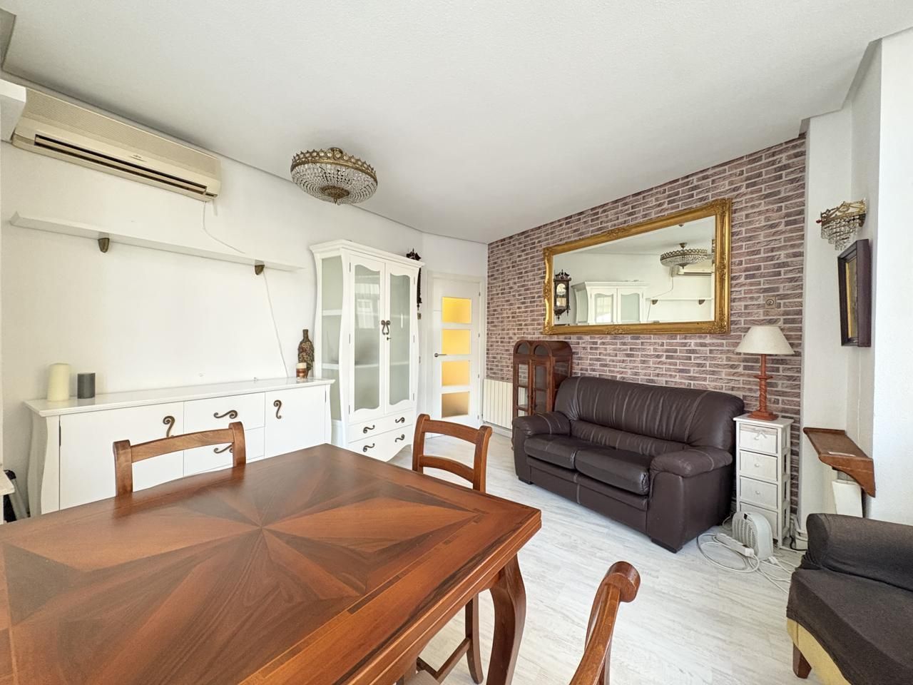 Living room of Flat to rent in  Madrid Capital  with Heating and Furnished