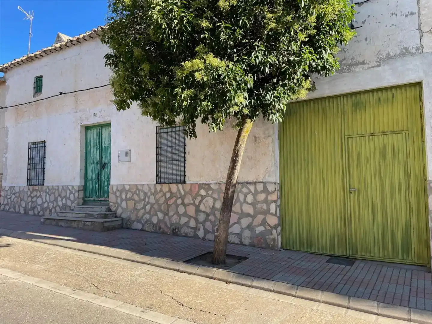 Exterior view of Ground floor for sale in Munera, Albacete