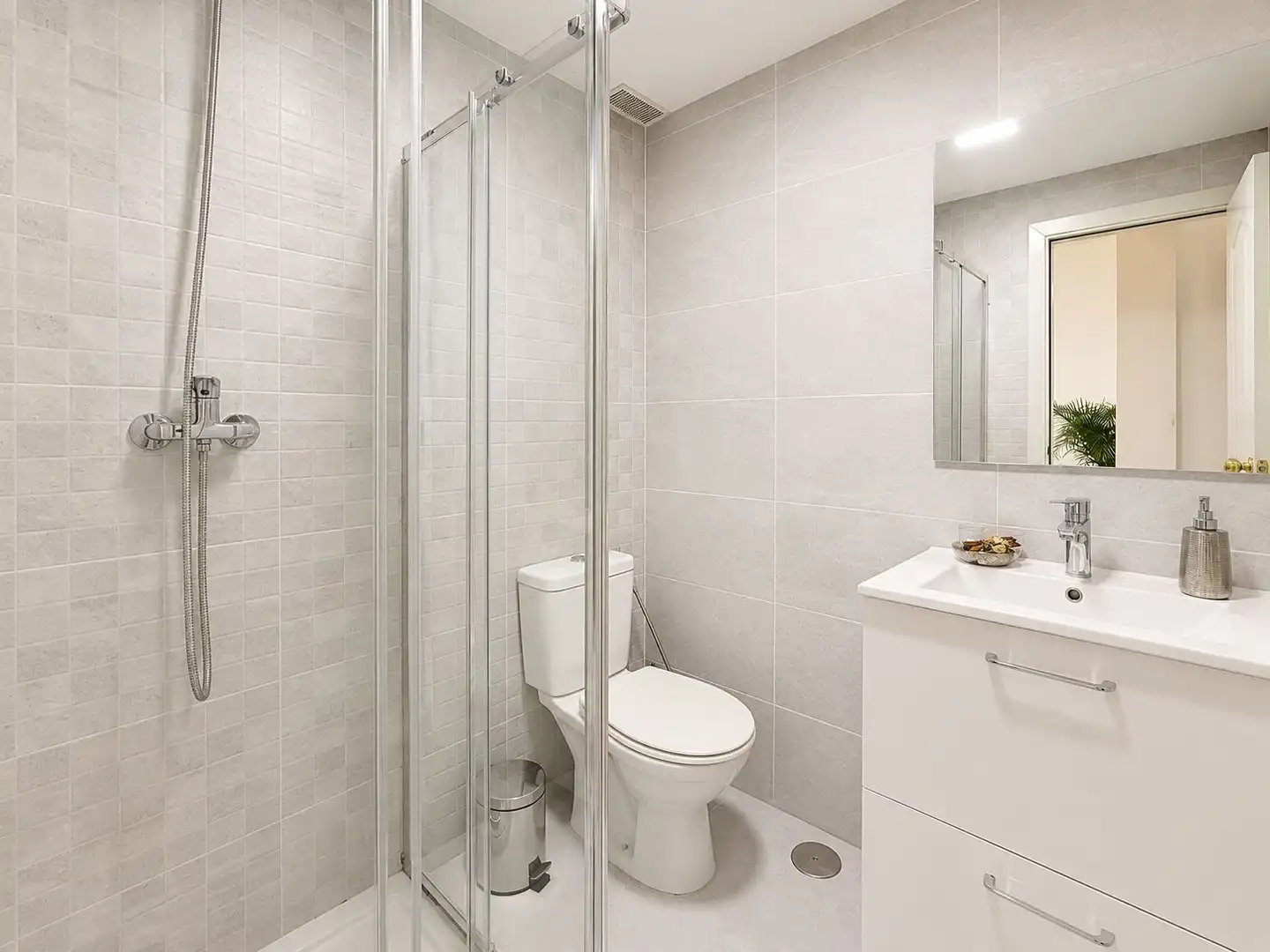 Bany de Apartament en venda en Benalmádena amb Jardí privat i Piscina comunitària