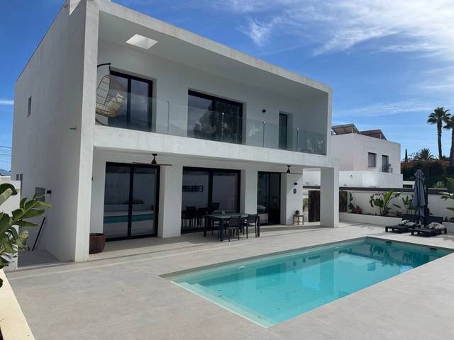 Casa-chalet en Venta en CALLE CEUTA, 3 en Vista de los Ángeles