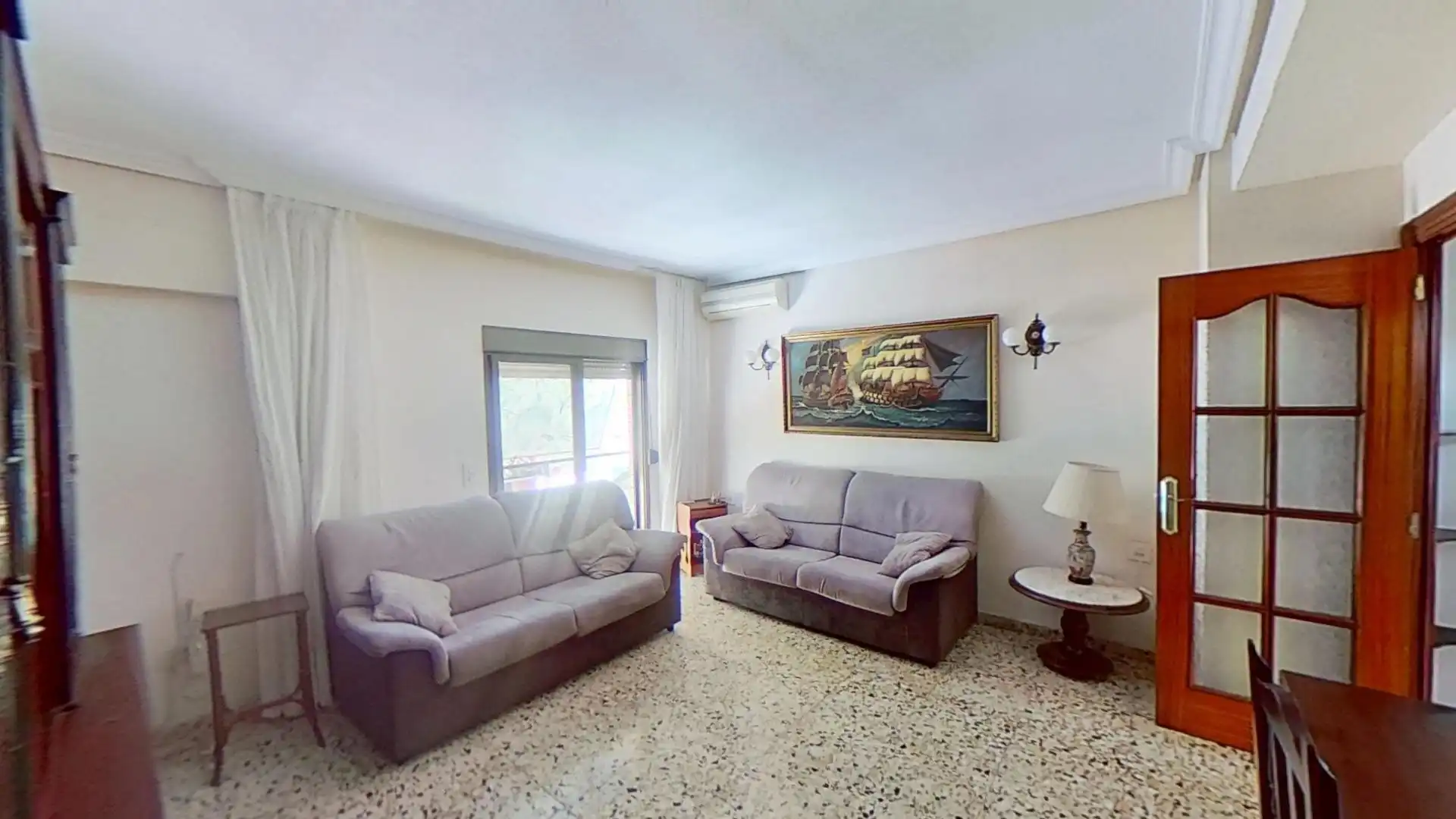 Sala d'estar de Pis en venda en Alicante / Alacant amb Moblat i Balcó