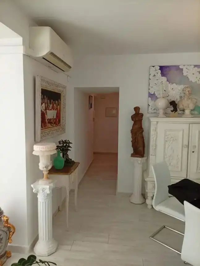 Maisonette zum Verkauf in Torremolinos mit Klimaanlage und Terrasse