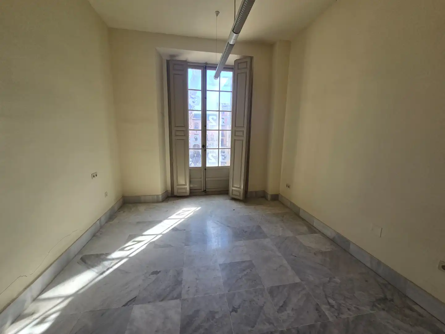 Mini appartamento con terrazza in vendita a Plaza de la Constitución 1, imagen 8