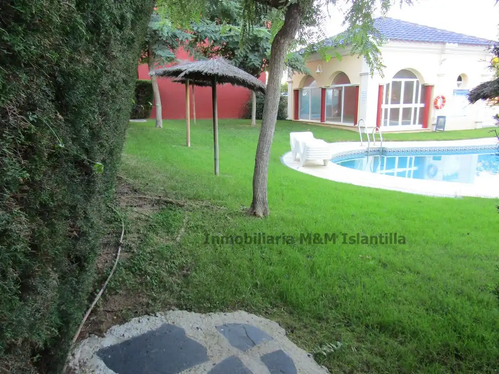 Garten von Einfamilien-Reihenhaus zum Verkauf in Islantilla mit Terrasse, Möbliert und Waschmaschine