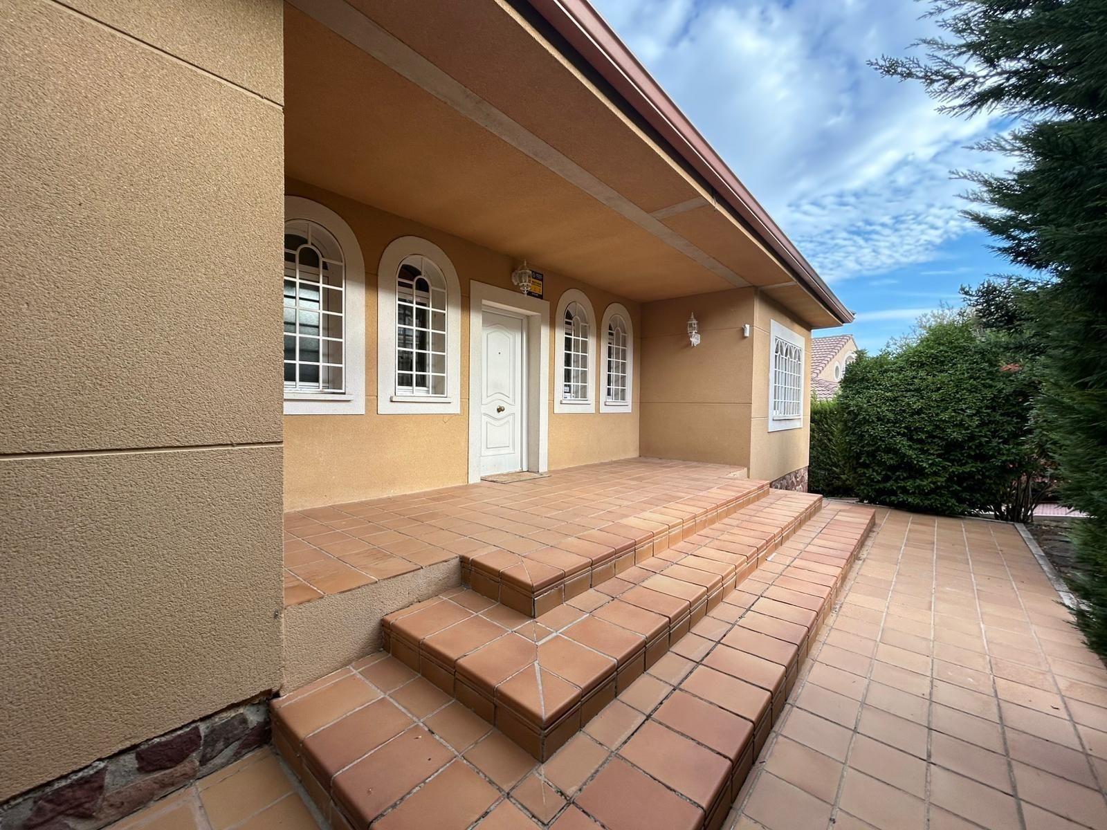 Vista exterior de Casa o xalet en venda en Fuentenovilla