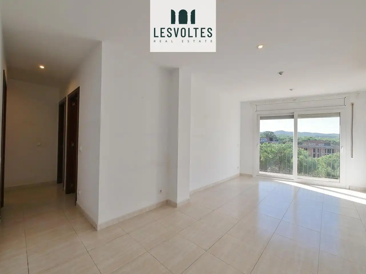 Sala de estar de Piso en venta en Palafrugell con Aire acondicionado, Calefacción y Terraza