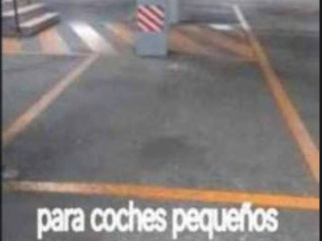 Garaje en Venta en Calle la Red Quince, 32 en La Calzada - La Florida