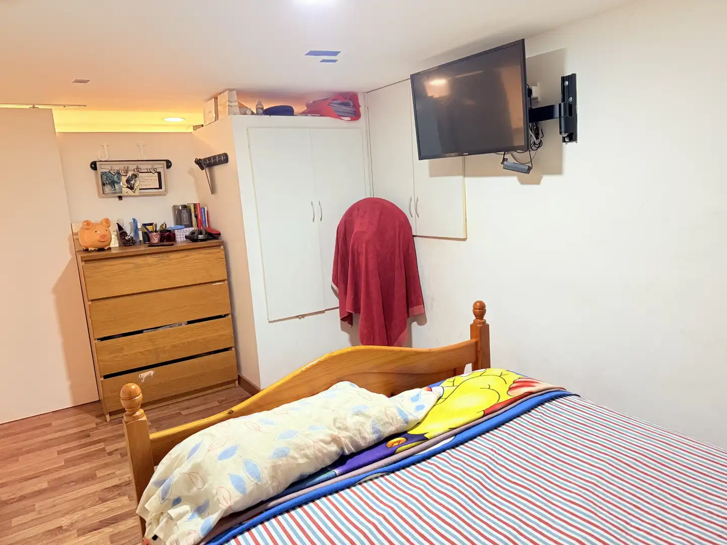 Habitación de Piso en venta en Badalona con Amueblado, Horno y Lavadora