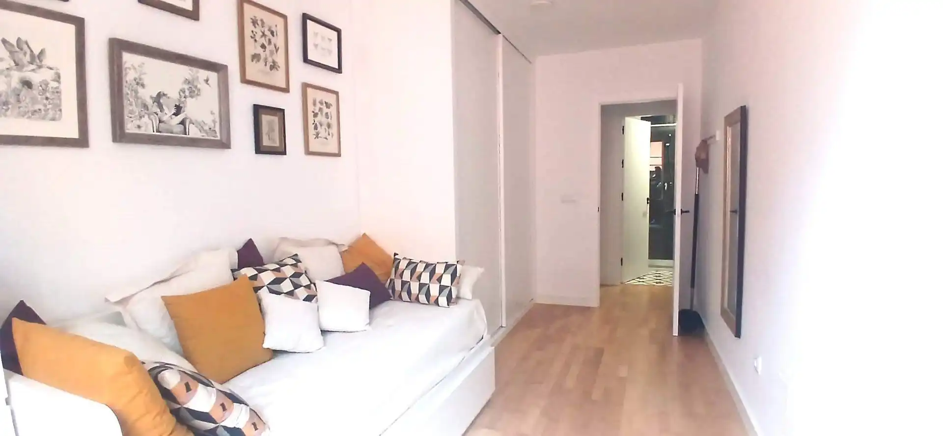 Sala de estar de Apartamento en venta en León Capital  con Calefacción, Amueblado y Balcón