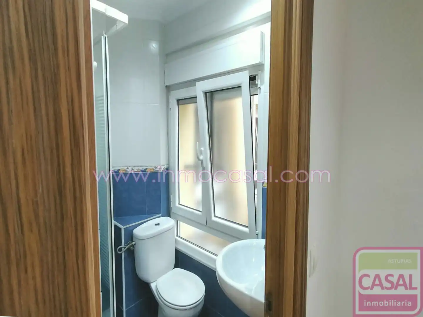 Baño de Piso en venta en Proaza con Calefacción