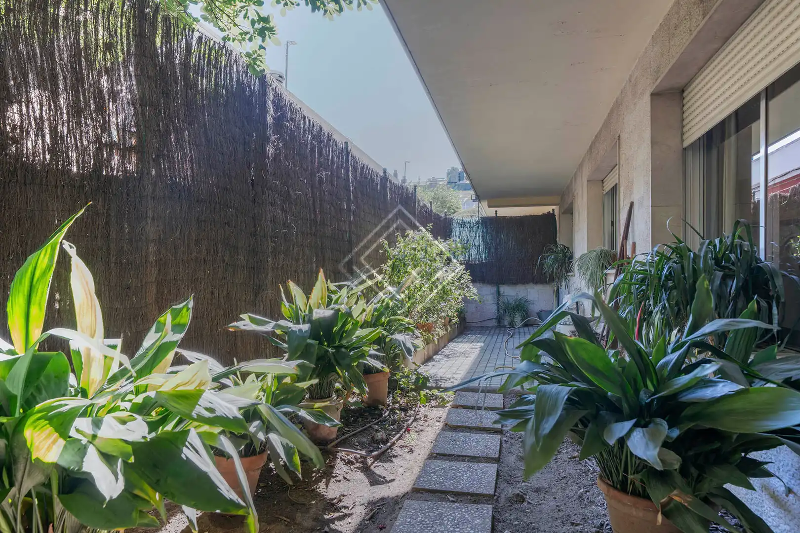 Jardí de Pis en venda en Madrid amb Jardí privat, Terrassa i Piscina comunitària