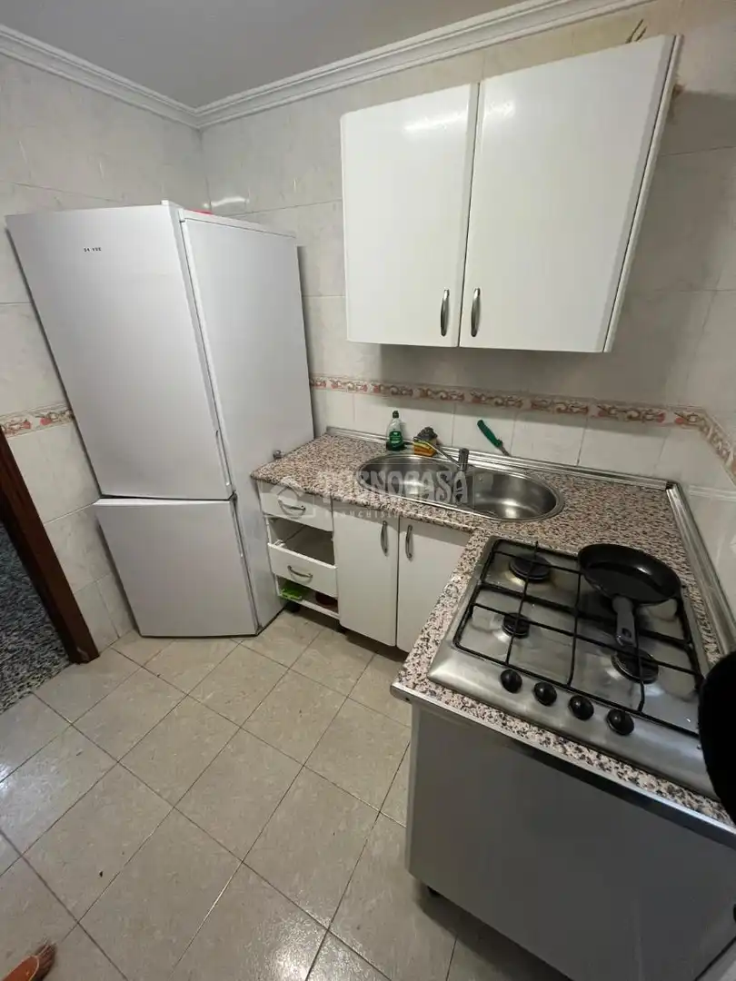 Kitchen of Flat for sale in Sevilla