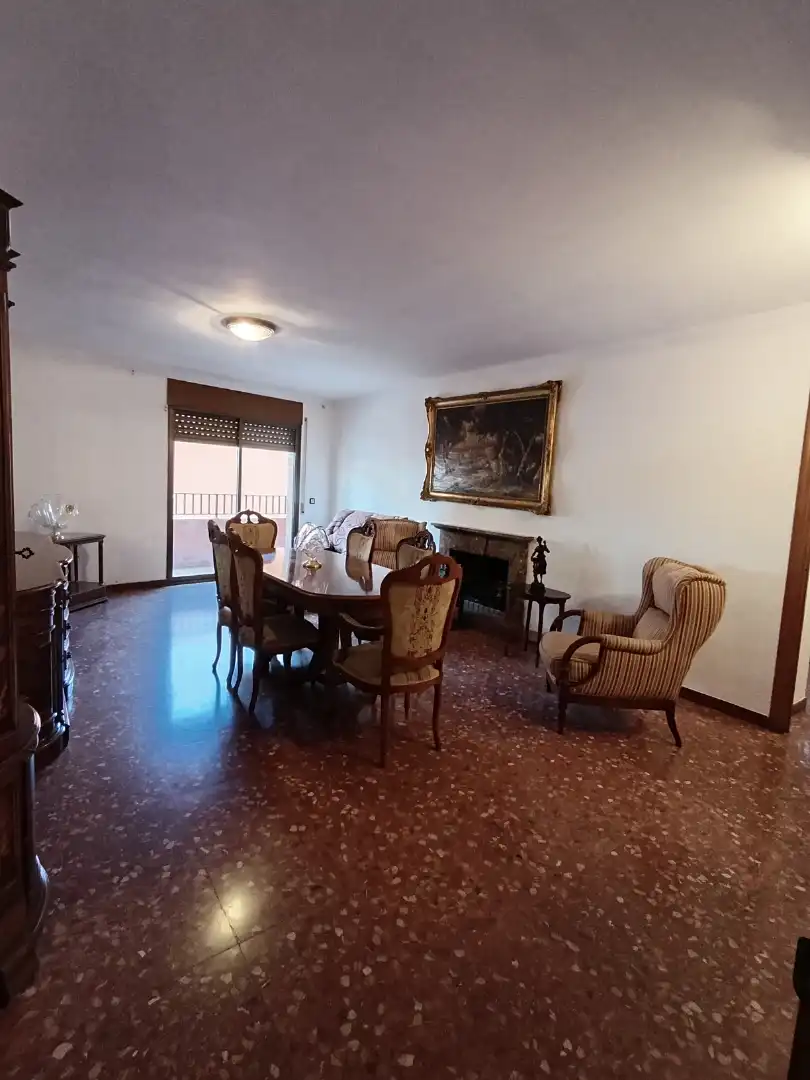 Casa amb terrassa en venda a Carrer Vint, imagen 4