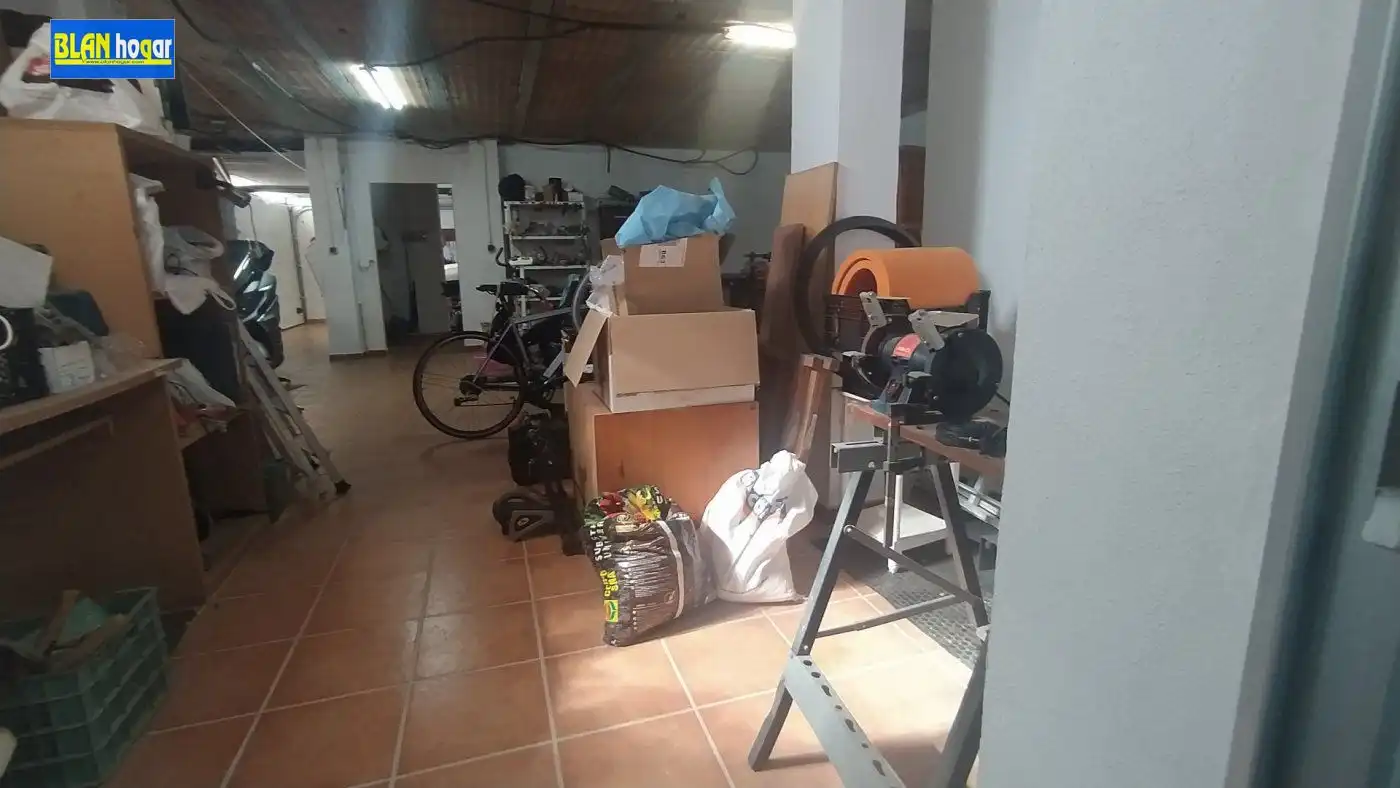 Casa amb piscina en venda a Calle Escritor González Valls, imagen 24