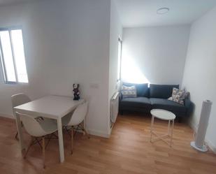 Sala d'estar de Apartament per a compartir en  Madrid Capital amb Aire condicionat i Terrassa