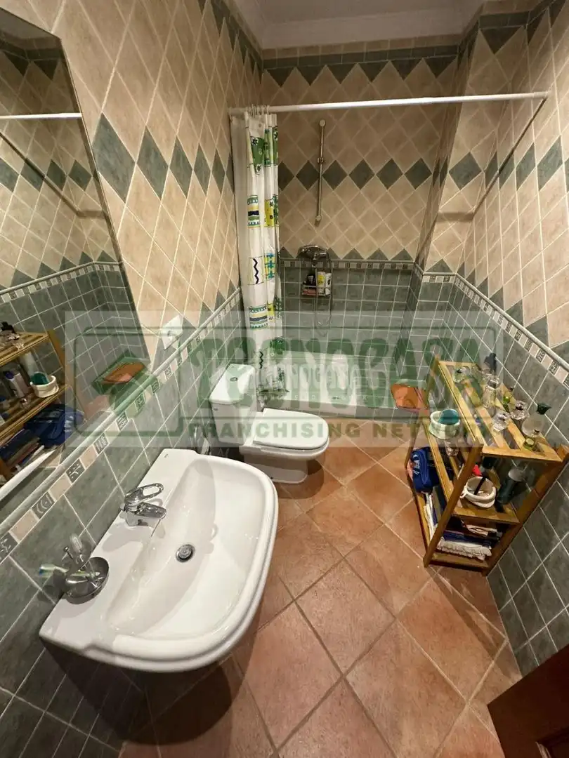 Badezimmer von Haus oder Chalet zum Verkauf in Atajate mit Privatgarten und Terrasse