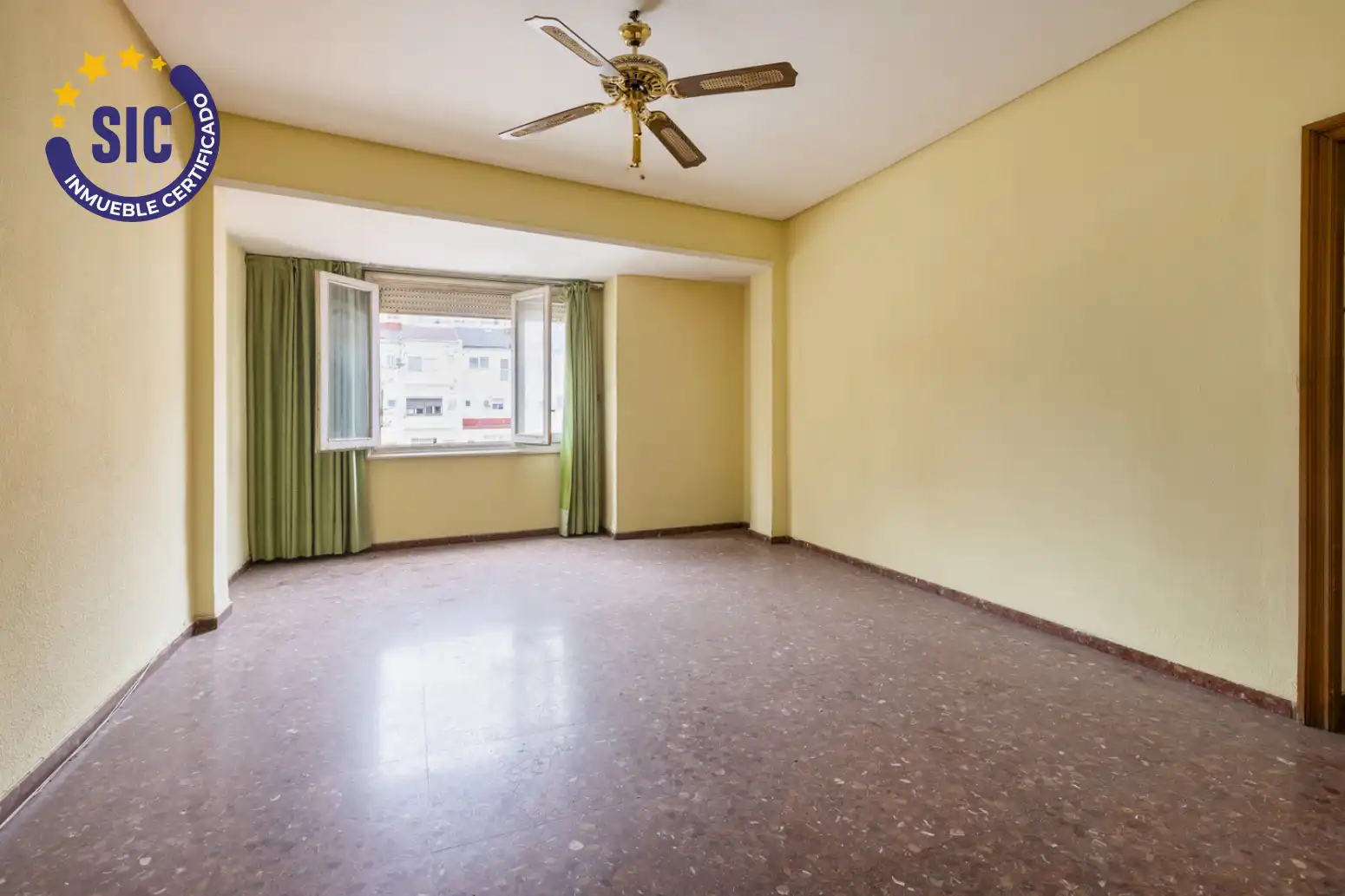 Living room of Flat for sale in Valencia