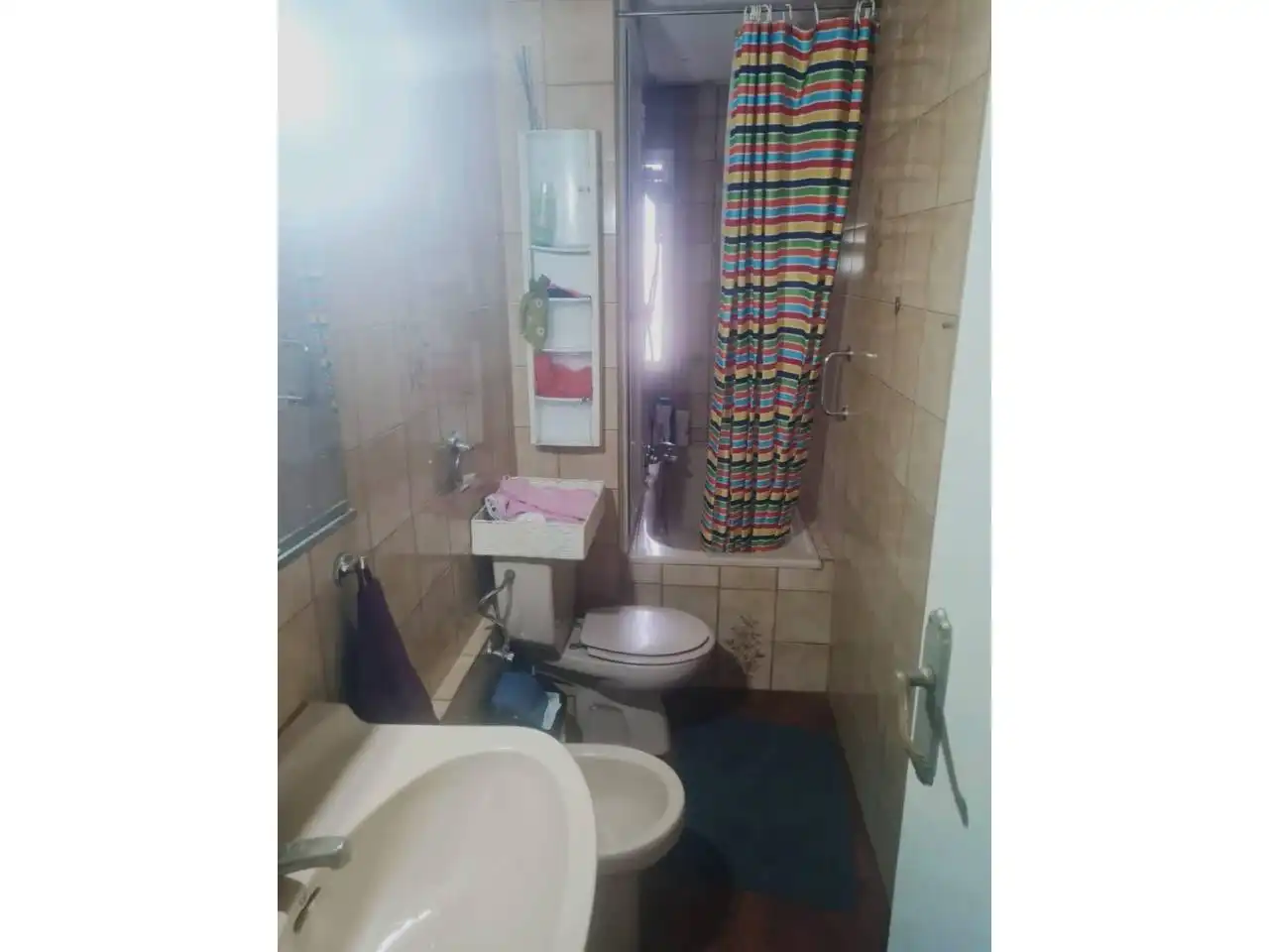 Baño de Piso en venta en L'Hospitalet de Llobregat con Balcón