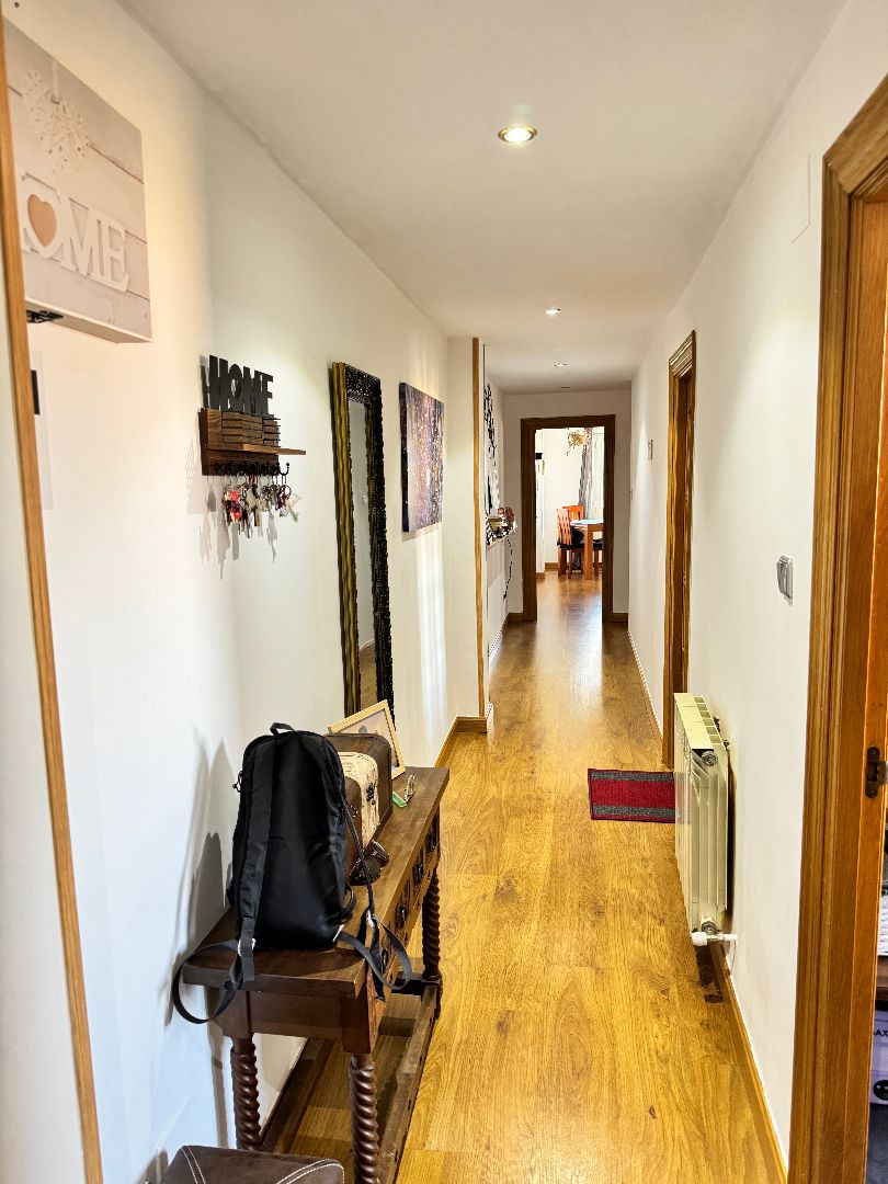 Wohnung zum Verkauf in Valladolid Capital mit Heizung, Terrasse und Möbliert