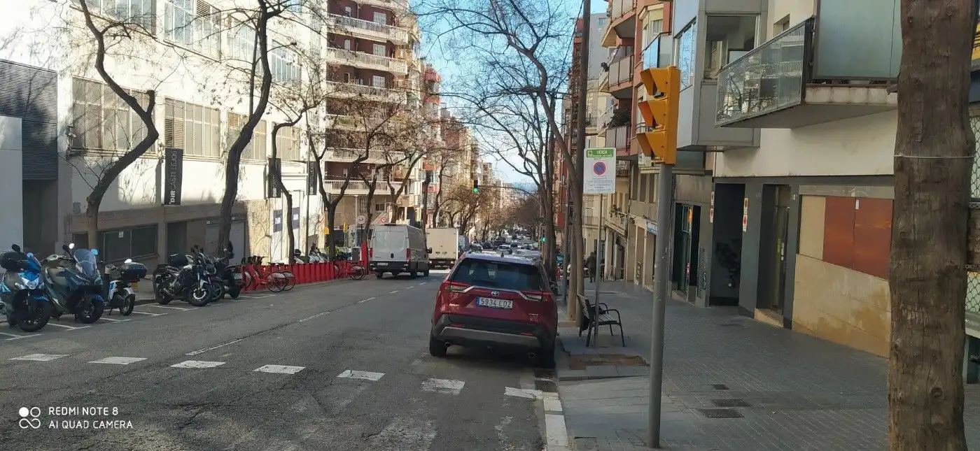 Vista exterior de Local de alquiler en Barcelona con Aire acondicionado y Calefacción
