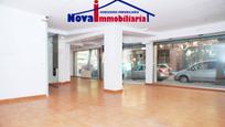 Vista exterior de Local en venda en Viladecans amb Alarma