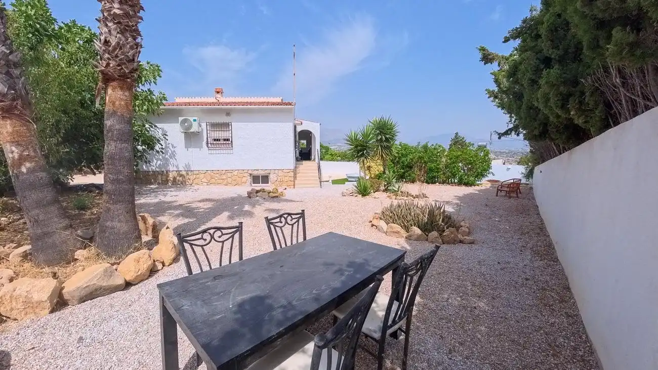 Außenansicht von Haus oder Chalet zur Miete in L'Alfàs del Pi mit Klimaanlage, Privatgarten und Abstellraum