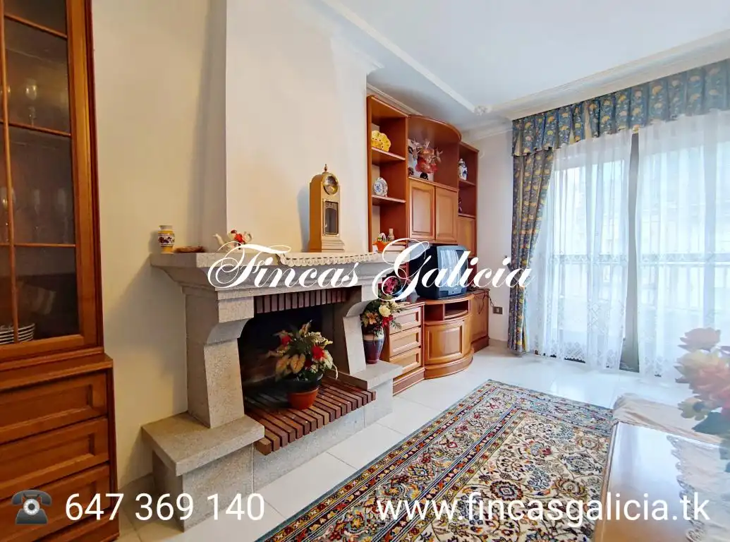 Sala de estar de Piso en venta en Verín con Amueblado y Balcón