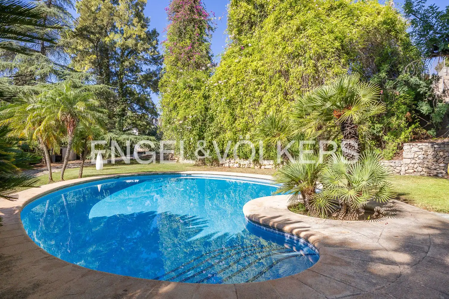 Piscina de Finca rústica en venta en Pego, Alicante