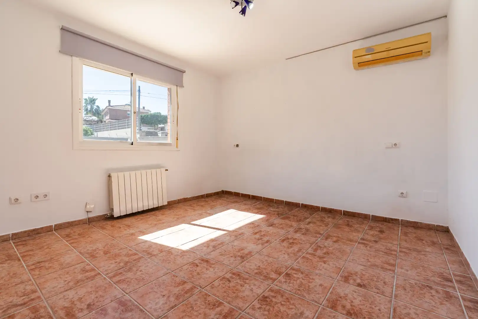 Bedroom of Houses for sale in El Catllar   with Air Conditioner, Heating and Private garden