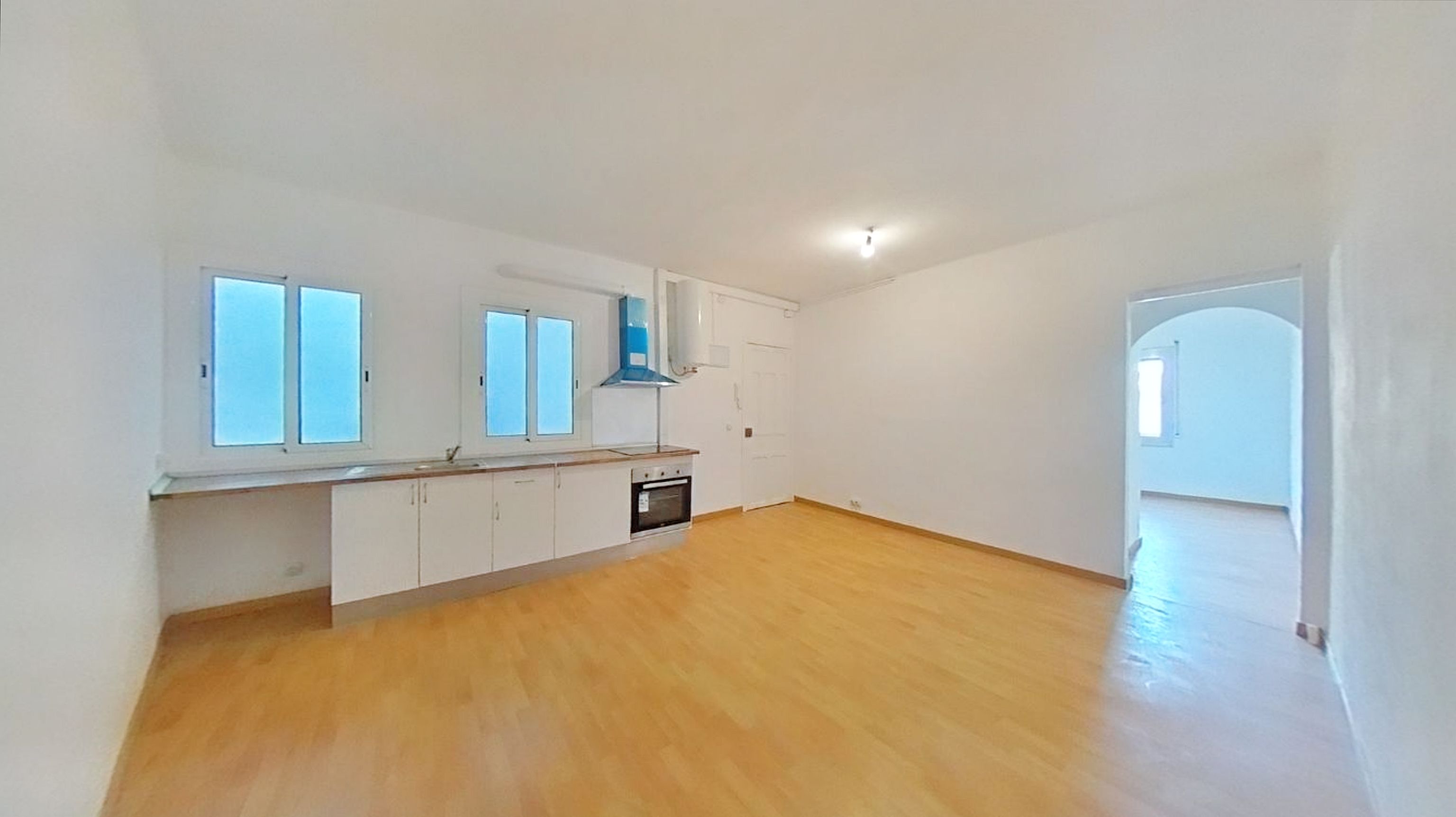 Vista exterior de Piso en venta en  Barcelona Capital con Calefacción, Horno y Lavadora