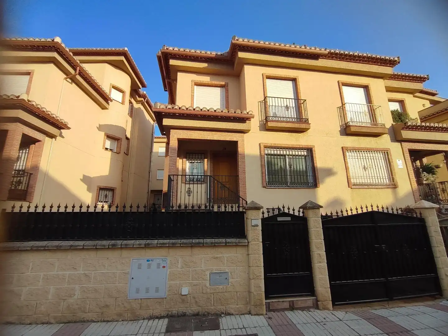 Detached homes for sale in Atarfe