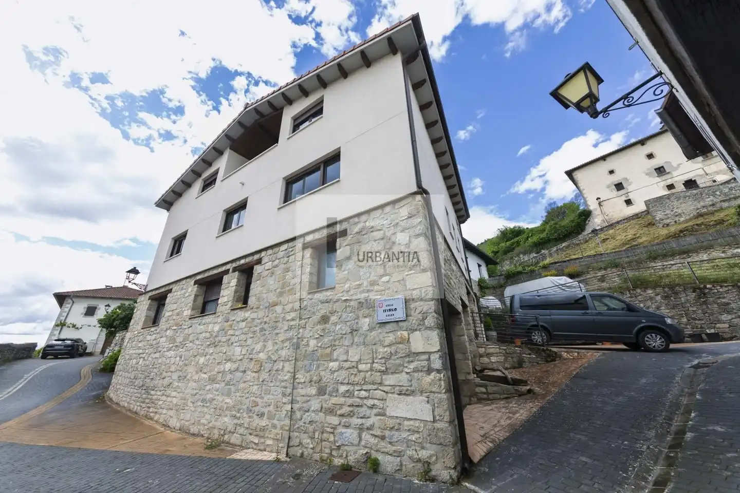 Exterior view of Flat for sale in Iza / Itza  with Heating, Parquet flooring and Storage room