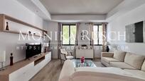 Living room of Study to rent in  Barcelona Capital  with Air Conditioner, Terrace and Swimming Pool
